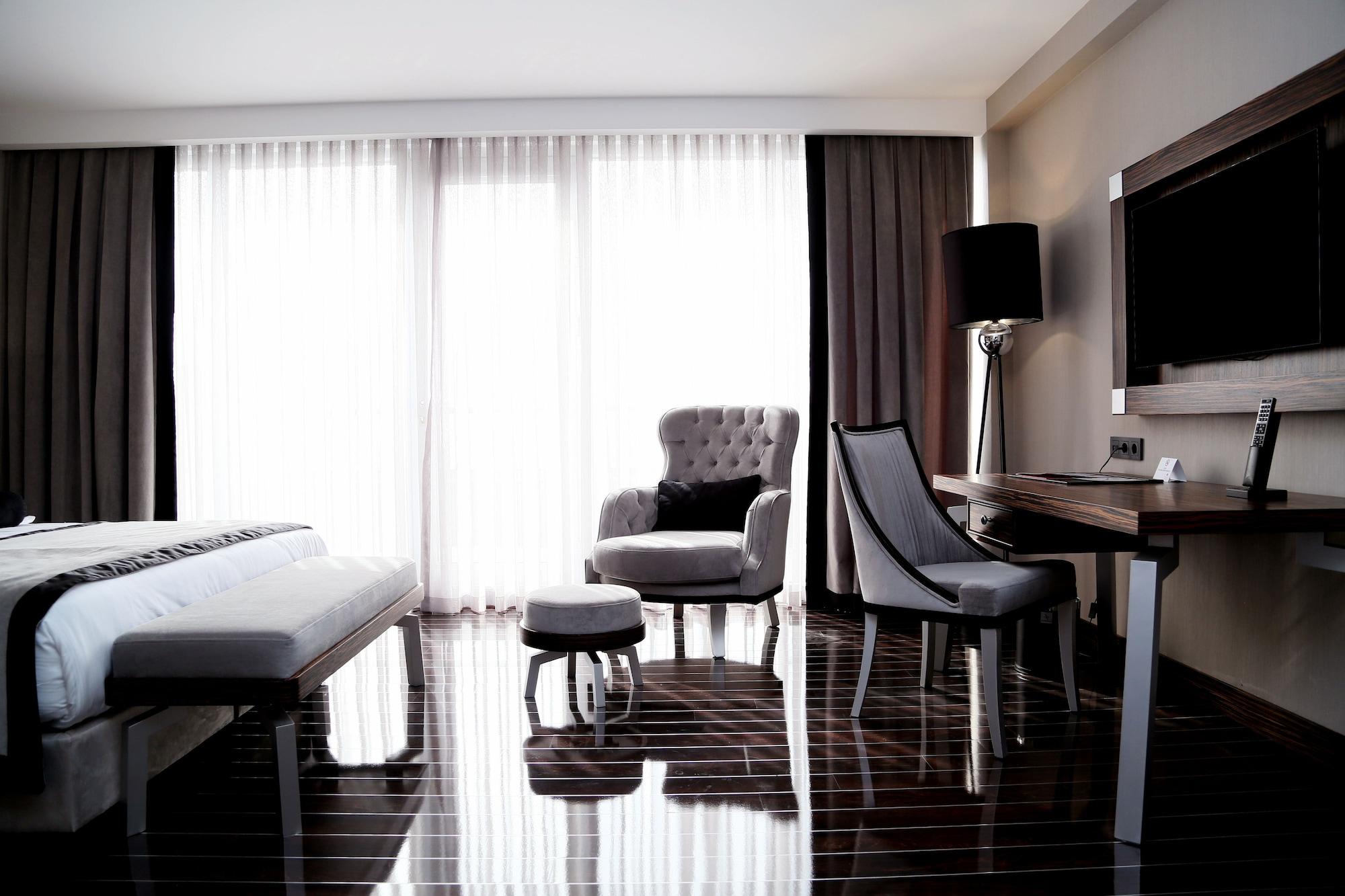 Ramada Hotel & Suites Sisli Istambul Extérieur photo