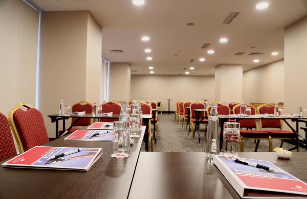 Ramada Hotel & Suites Sisli Istambul Extérieur photo
