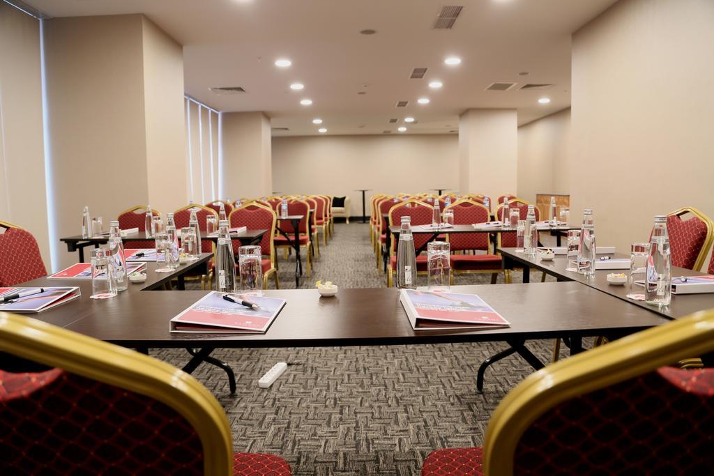 Ramada Hotel & Suites Sisli Istambul Extérieur photo