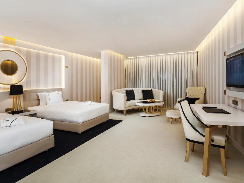 Ramada Hotel & Suites Sisli Istambul Extérieur photo